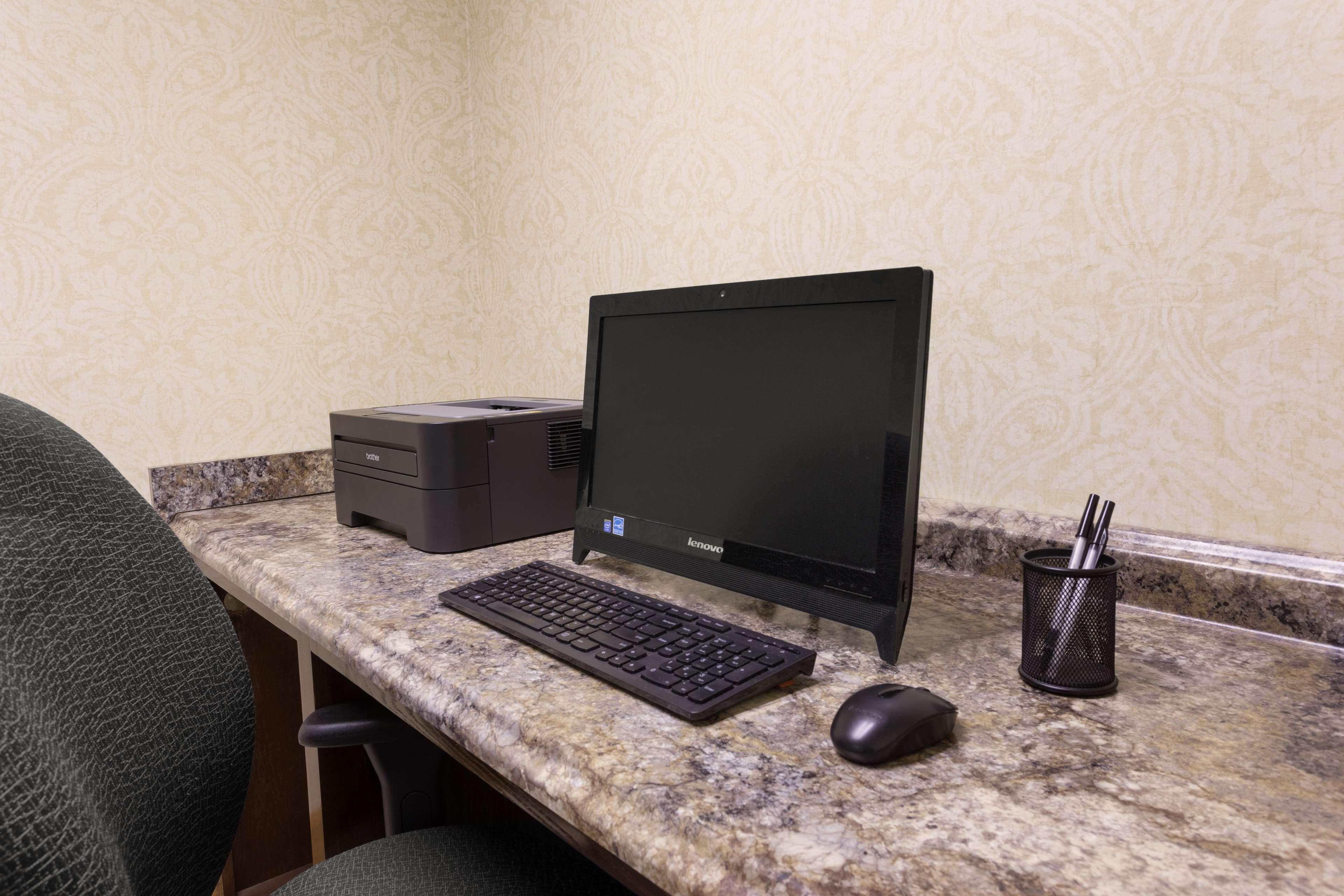 Howard Johnson By Wyndham Murfreesboro Exterior photo