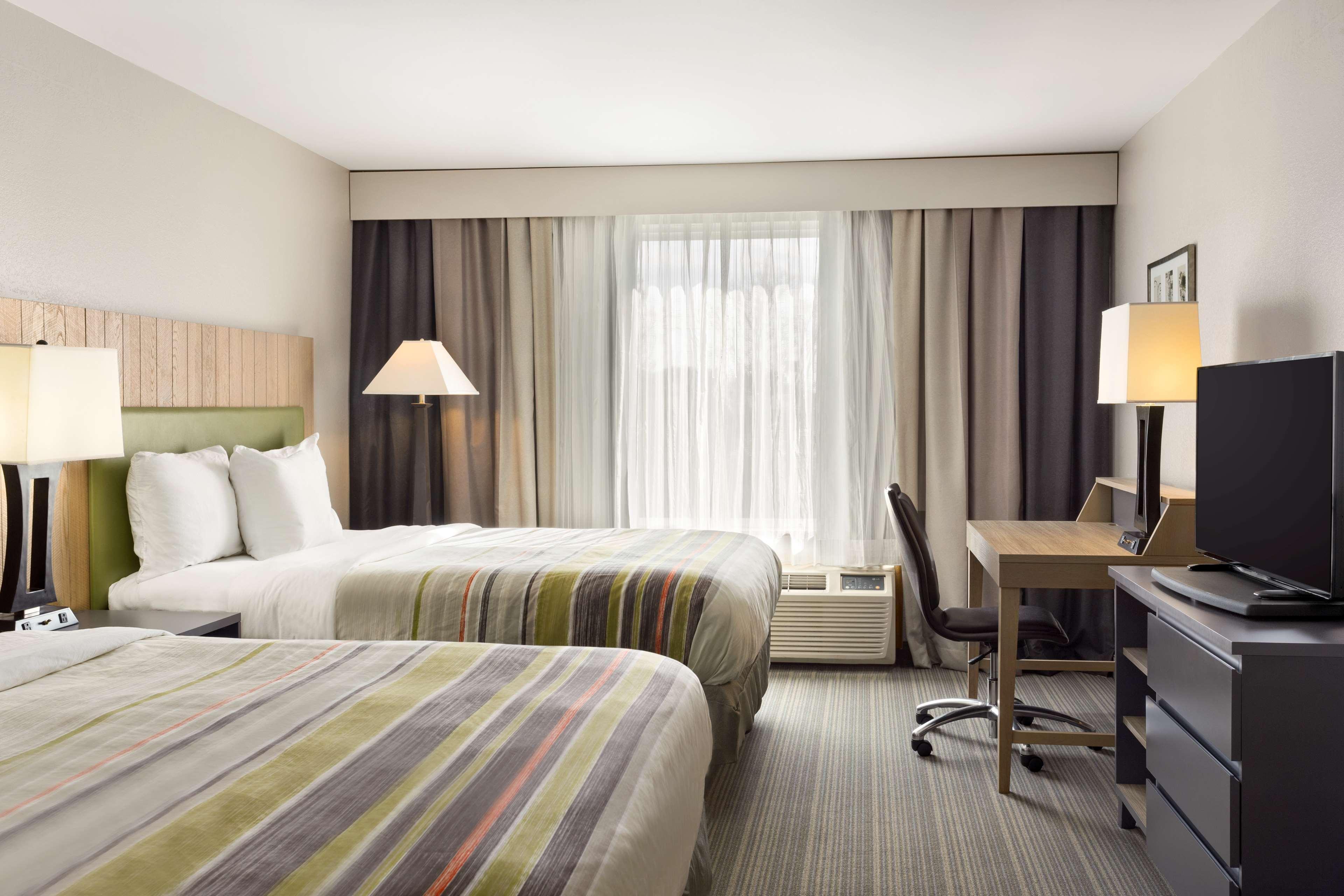 Howard Johnson By Wyndham Murfreesboro Exterior photo