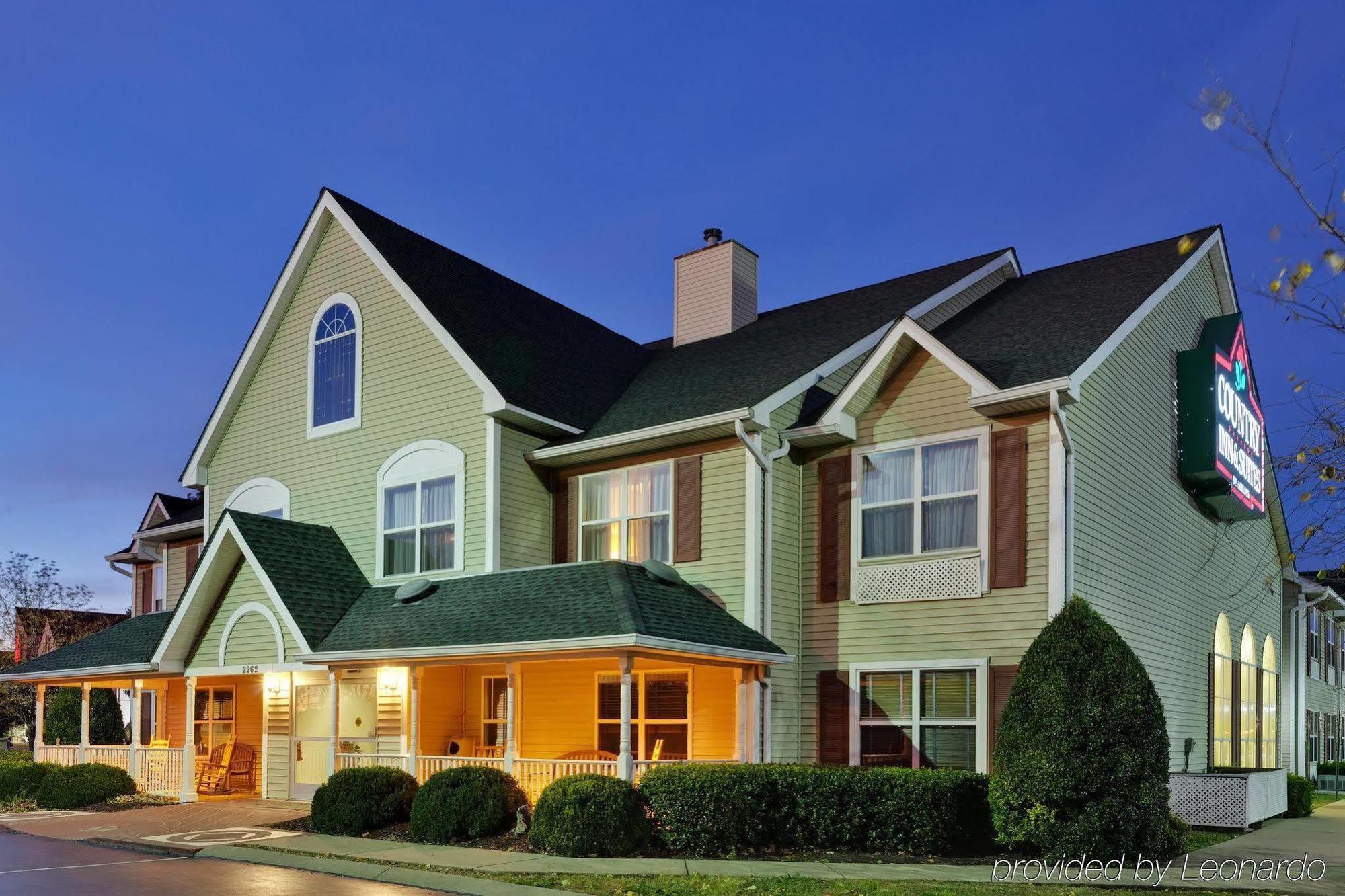 Howard Johnson By Wyndham Murfreesboro Exterior photo